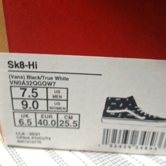 men size 7.5 women 9.0SK8 high tops. - Picture 8 of 8